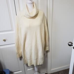 On 34th Over Size 1x Cream Thermal Knit Sweater